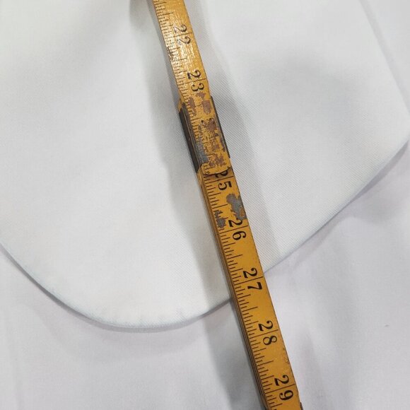 White House Black Market White Blazer Size 8 
lot H - Picture 8 of 9